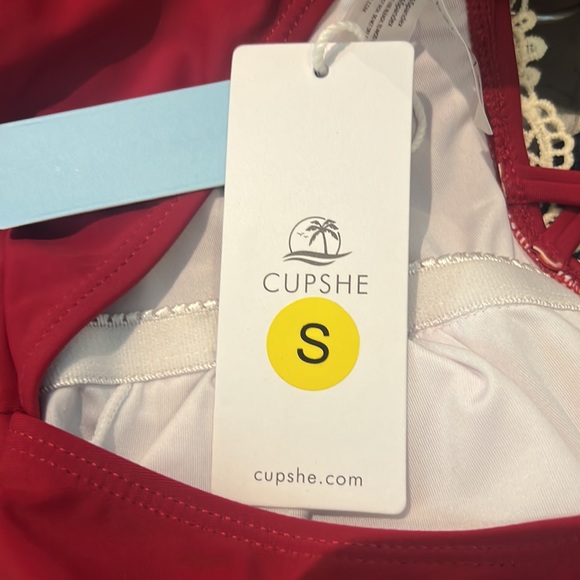 Cupshe bathing suit - Picture 4 of 5